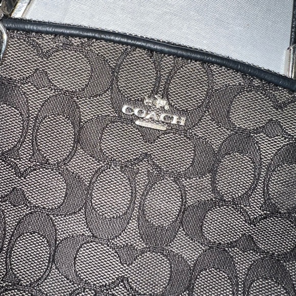 Coach Bag with Original Pattern - Picture 2 of 7
